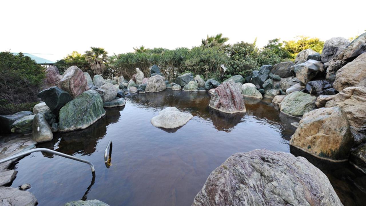 Ryugujo Spa Hotel Mikazuki Fujimitei Кисарадзу Экстерьер фото