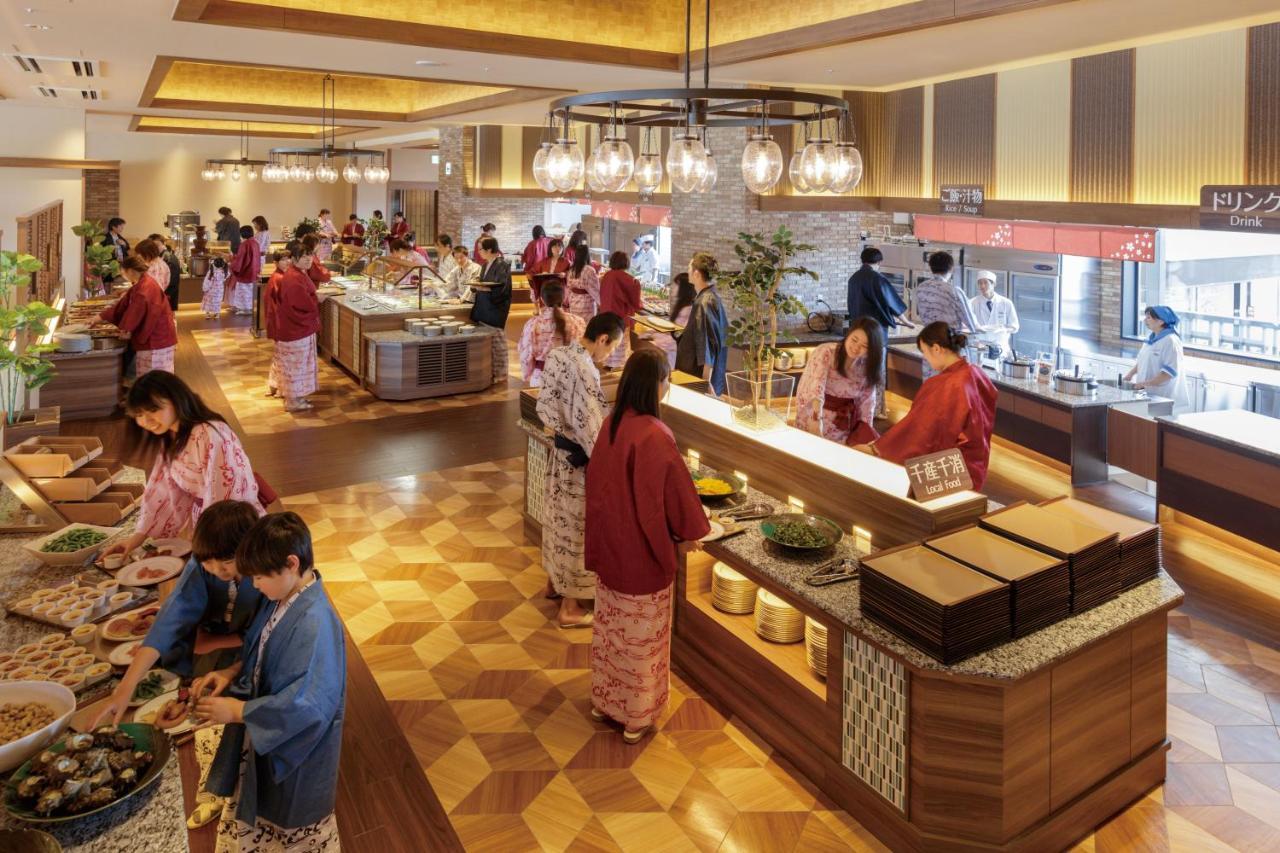 Ryugujo Spa Hotel Mikazuki Fujimitei Кисарадзу Экстерьер фото